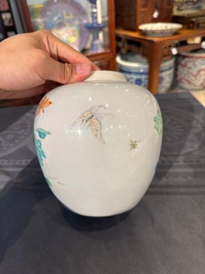 A fine Chinese famille rose 'mandarin duck and lotus' ginger jar, Yongzheng — photo 4