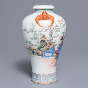 A fine Chinese famille rose meiping vase with bat handles, seal mark, Republic, 20th C. — photo 4