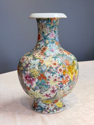 A fine Chinese famille rose 'Millefleurs' vase, Qianlong mark, Republic — photo 1