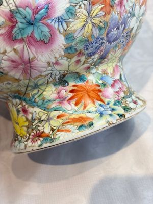 A fine Chinese famille rose 'Millefleurs' vase, Qianlong mark, Republic — photo 9