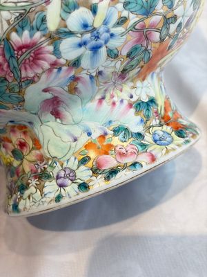 A fine Chinese famille rose 'Millefleurs' vase, Qianlong mark, Republic — photo 10