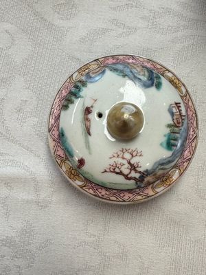 A fine Chinese famille rose 'Mountainous Landscape' teapot, Yongzheng — photo 18