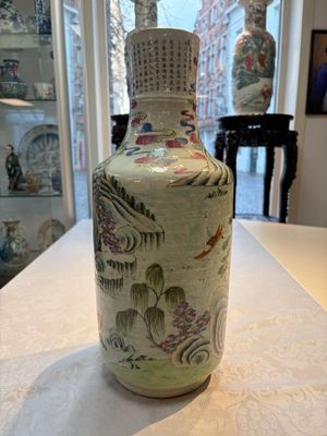 A fine Chinese famille rose 'Ode to the Red Cliff' vase, Hongwu mark, Daoguang — photo 3