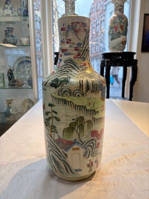 A fine Chinese famille rose 'Ode to the Red Cliff' vase, Hongwu mark, Daoguang — photo 4