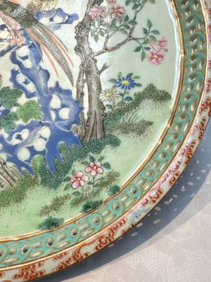 A fine Chinese famille rose pale celadon-ground 'phoenixes' dish with a reticulated rim, Qianlong — photo 5