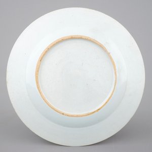 A fine Chinese famille rose plate “The Romance of the Western Chamber”, Yongzheng, 1722-1735 — photo 2