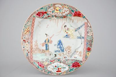 A fine Chinese famille rose plate “The Romance of the Western Chamber”, Yongzheng, 1722-1735