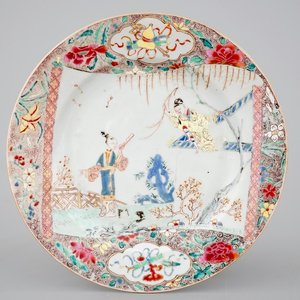 A fine Chinese famille rose plate “The Romance of the Western Chamber”, Yongzheng, 1722-1735 — photo 1