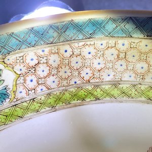 A fine Chinese famille rose plate with a lady and three boys, Yongzheng — photo 7
