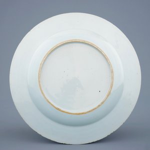 A fine Chinese famille rose plate, Yongzheng/Qianlong — 照片 2