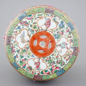 A fine Chinese famille rose porcelain garden seat, 19th C. — photo 5