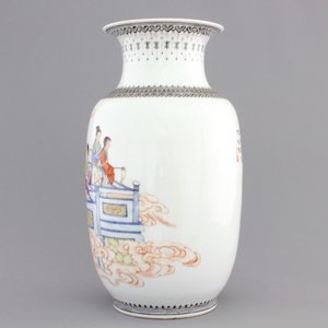 A fine Chinese famille rose porcelain vase, 20th C. — foto 4