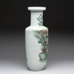 A fine Chinese famille rose 'Qi Guan Xun Mu 棄官尋母' rouleau vase, Qianlong mark, 19th C. — foto 3
