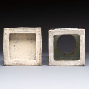 A fine Chinese famille rose reticulated square lantern with a stand, 19th C. — photo 8