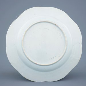 A fine Chinese famille rose rooster plate, Yongzheng/Qianlong — 照片 2