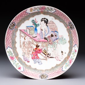 A fine Chinese famille rose ruby-back eggshell plate with a lady and playing boys, Yongzheng — photo 1
