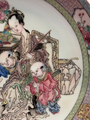 A fine Chinese famille rose ruby-back 'lady and boys' eggshell plate, Yongzheng — photo 2