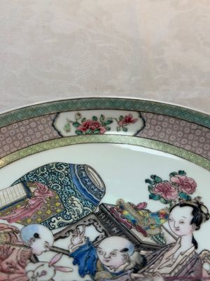 A fine Chinese famille rose ruby-back 'lady and boys' eggshell plate, Yongzheng — photo 5