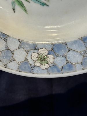 A fine Chinese famille rose 'ruby back' plate with a bird on a blossoming branch, Yongzheng — photo 5