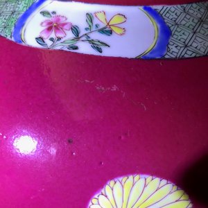 A fine Chinese famille rose ruby ground baluster vase with floral panels, Yongzheng — 照片 15