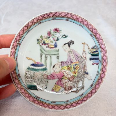 A fine Chinese famille rose 'San Niang Jiao Zi 三娘教子' tea bowl and saucer — 照片 2