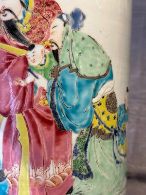 A fine Chinese famille rose 'Sanxing' vase, Yongzheng — foto 11