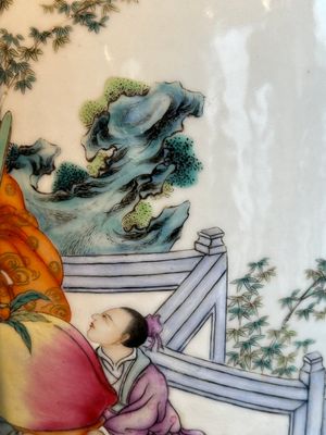 A fine Chinese famille rose 'shouxing' vase, Qianlong mark, Republic — photo 19
