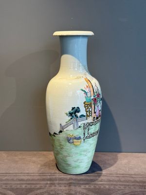 A fine Chinese famille rose 'shouxing' vase, Qianlong mark, Republic — photo 2