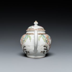 A fine Chinese famille rose teapot and cover, Yongzheng — 照片 5