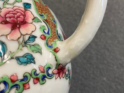 A fine Chinese famille rose teapot and cover, Yongzheng — 照片 9