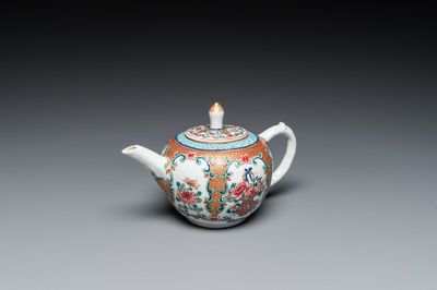 A fine Chinese famille rose teapot and cover, Yongzheng