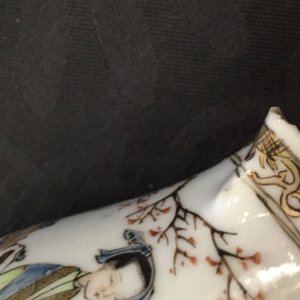 A fine Chinese famille rose teapot and matching milk jug, Yongzheng — 照片 10