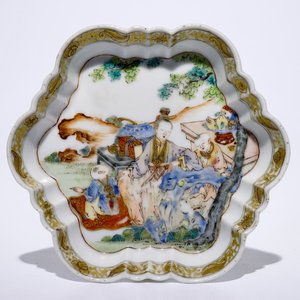 A fine Chinese famille rose teapot on stand with a lady and two boys, Yongzheng — photo 9
