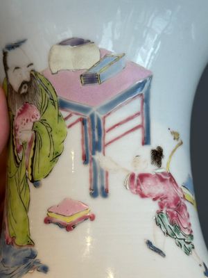 A fine Chinese famille rose vase with figural design, Yongzheng — photo 11