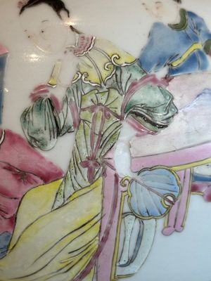 A fine Chinese famille rose vase with figural design, Yongzheng — photo 16