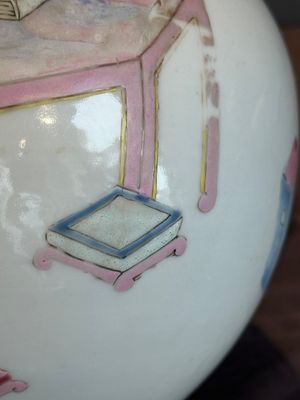 A fine Chinese famille rose vase with figural design, Yongzheng — photo 19