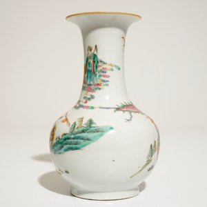 A fine Chinese famille rose warrior vase, 19th C. — 照片 3