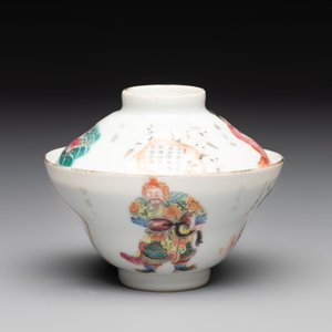 A fine Chinese famille rose 'Wu Shuang Pu' bowl and cover on saucer, 19th C. — photo 2