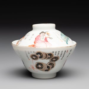 A fine Chinese famille rose 'Wu Shuang Pu' bowl and cover on saucer, 19th C. — photo 5