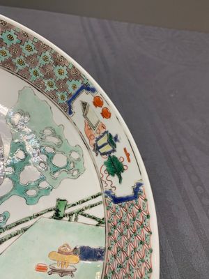 A fine Chinese famille verte 'court ladies' dish, Kangxi — photo 7