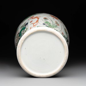 A fine Chinese famille verte 'mythical creatures' vase, Kangxi — photo 6
