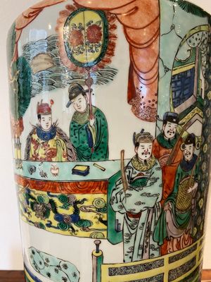 A fine Chinese famille verte rouleau vase with narrative design, 19th C. — 照片 6