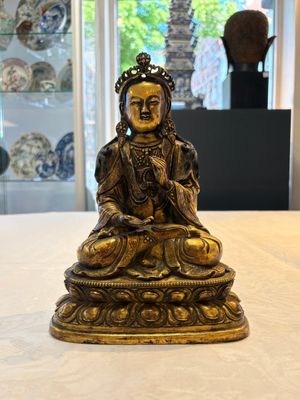 A fine Chinese gilt-bronze Bodhisattva, 18/19th C. — foto 1