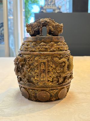 A fine Chinese gilt-bronze 'dragon among clouds' bell, Qianlong mark and of the period, dated 1743 — photo 3