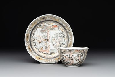 A fine Chinese gilt-decorated grisaille 'Feng Yi Ting 鳳儀亭' cup and saucer, Yongzheng