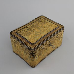 A fine Chinese gilt-laquered export tea caddy, 19th C. — photo 1