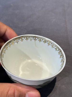 A fine Chinese grisaille 'Adoration of the Shepherds' cup, Qianlong, ca. 1745 — foto 8