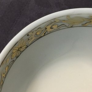 A fine Chinese grisaille and gilt eggshell cup and saucer, Yongzheng, 1723-1735 — photo 15