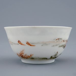 A fine Chinese grisaille and gilt eggshell cup and saucer, Yongzheng, 1723-1735 — photo 5