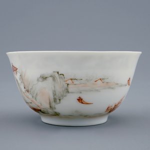 A fine Chinese grisaille and gilt eggshell cup and saucer, Yongzheng, 1723-1735 — photo 6